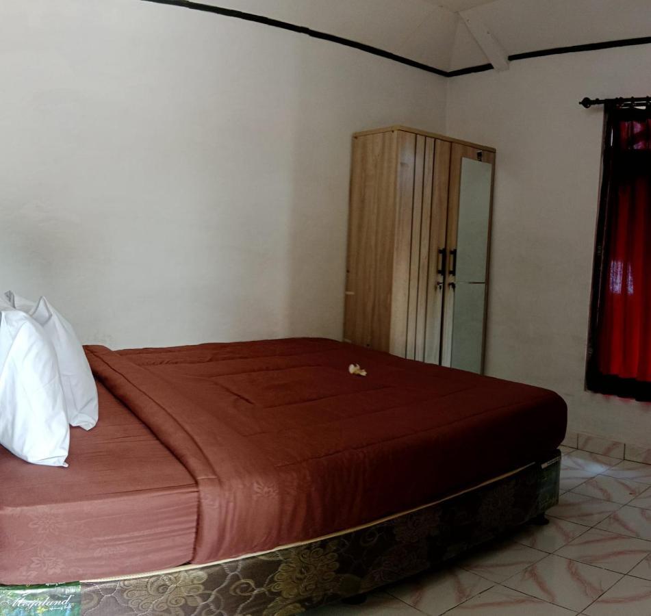 Wikan House Bebandem Luaran gambar